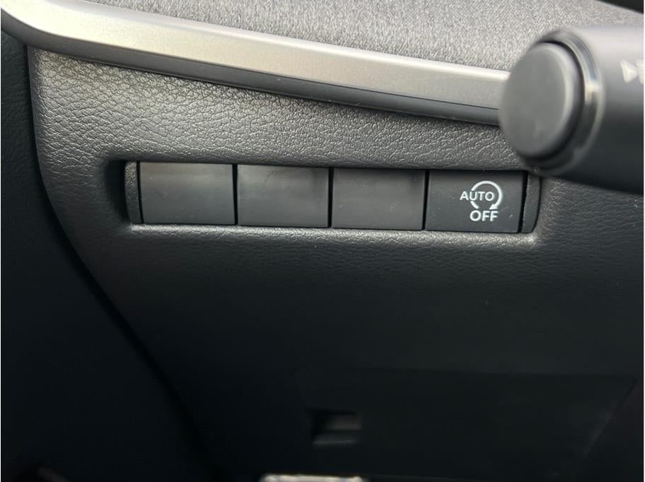 2026 Nissan Kicks MPV SV