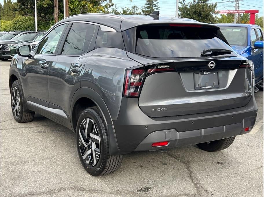 2026 Nissan Kicks MPV SV