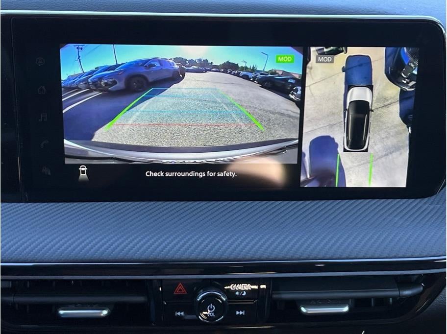 2025 Nissan Kicks SR Sport Utility 4D