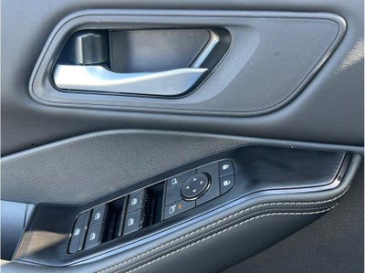 2026 Nissan Rogue SV Sport Utility 4D