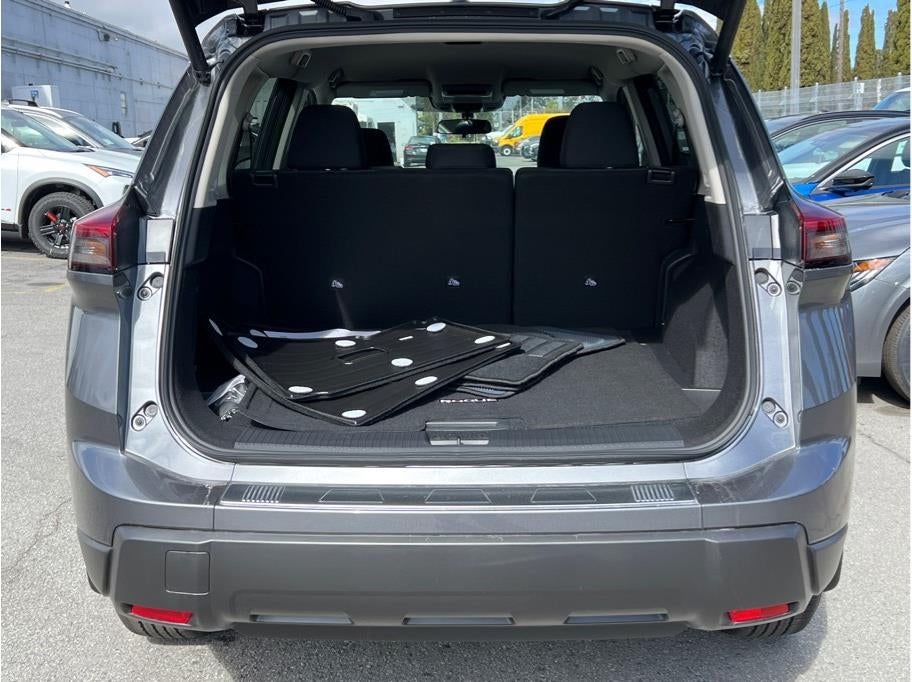 2026 Nissan Rogue 2026.5 SV