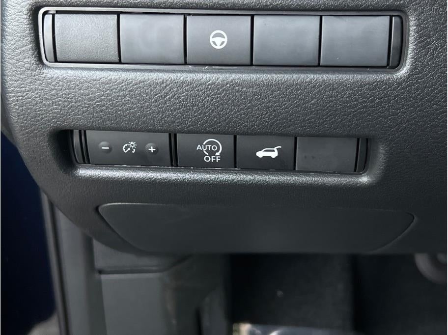 2026 Nissan Rogue SV Sport Utility 4D