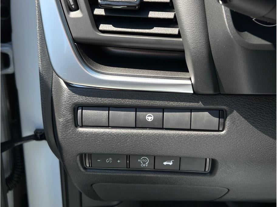 2026 Nissan Rogue 2026.5 SV