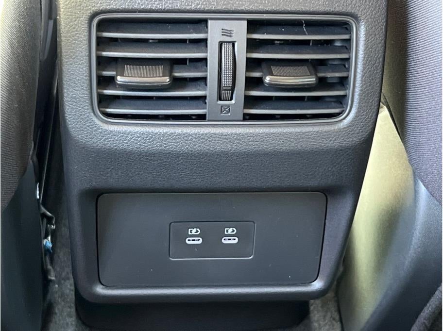 2026 Nissan Rogue SV Sport Utility 4D