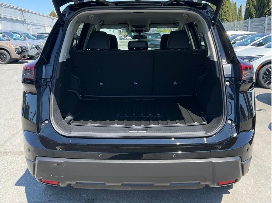 2026 Nissan Rogue Rock Creek Sport Utility 4D