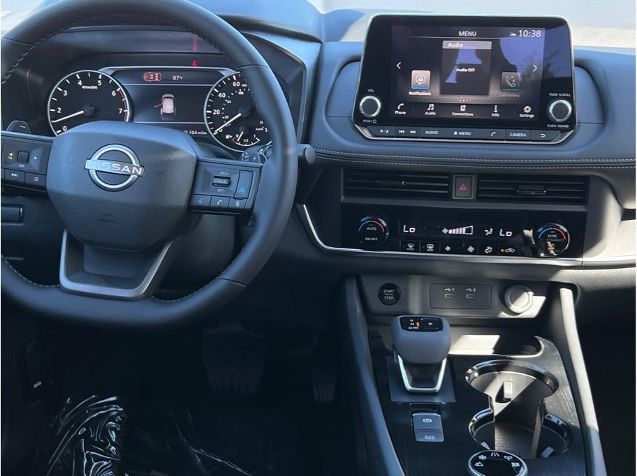 2026 Nissan Rogue SV (2026.5) Sport Utility 4D