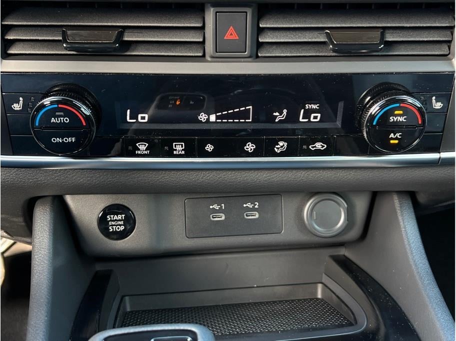 2026 Nissan Rogue SV Sport Utility 4D