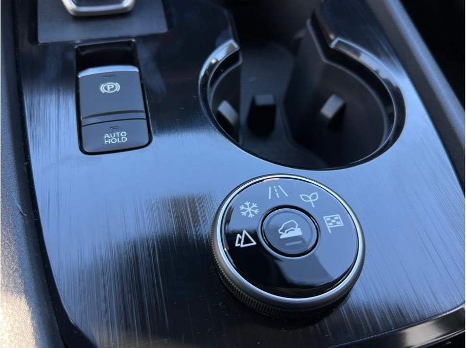 2026 Nissan Rogue SV Sport Utility 4D