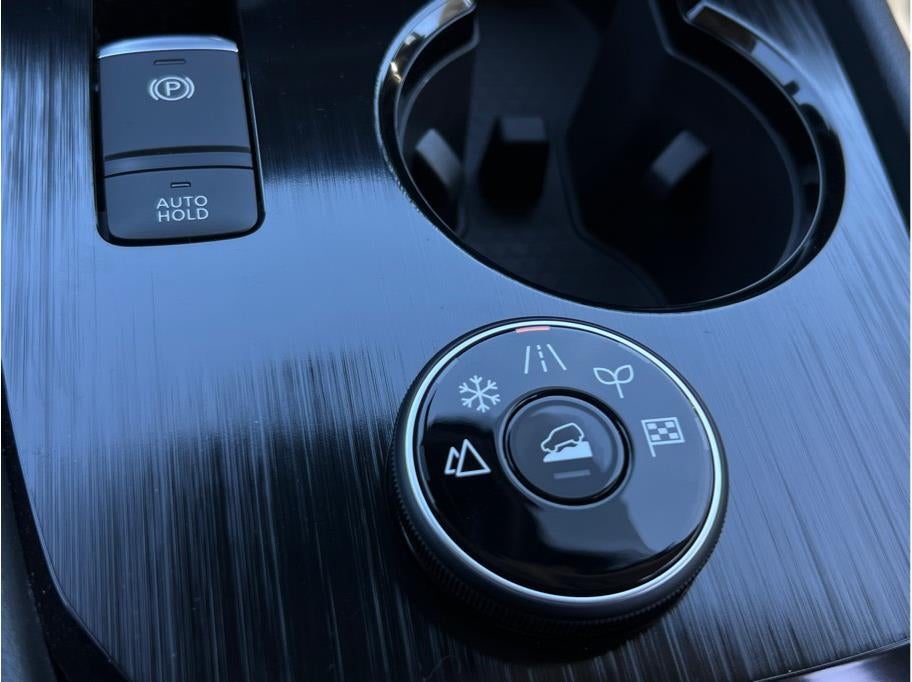 2026 Nissan Rogue SV (2026.5) Sport Utility 4D