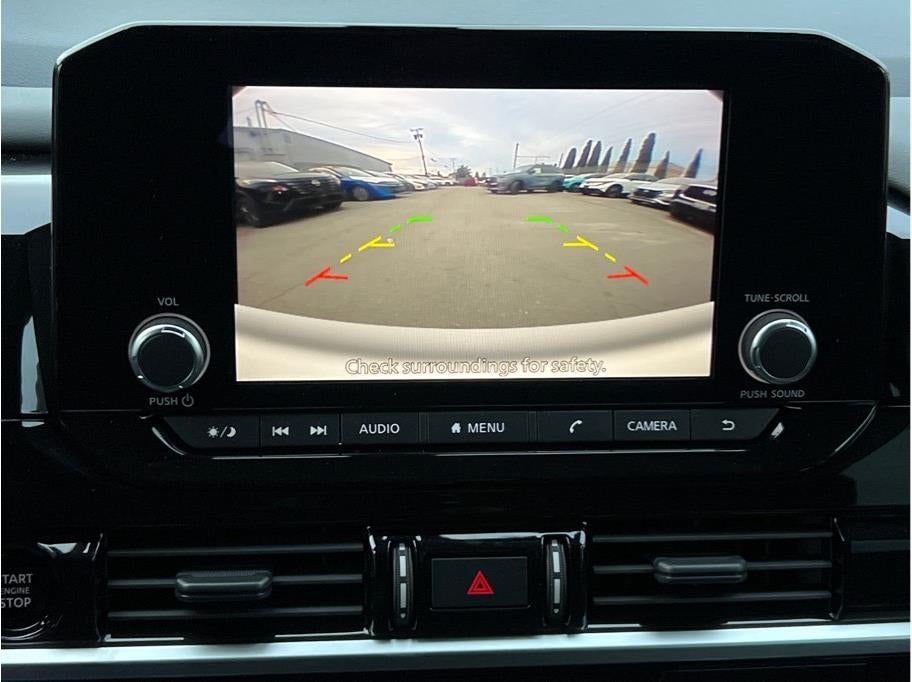 2025 Nissan Pathfinder SV Sport Utility 4D