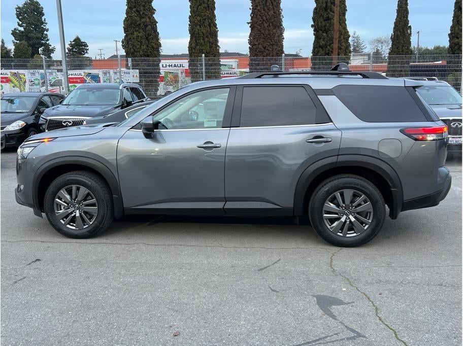 2025 Nissan Pathfinder SV Sport Utility 4D