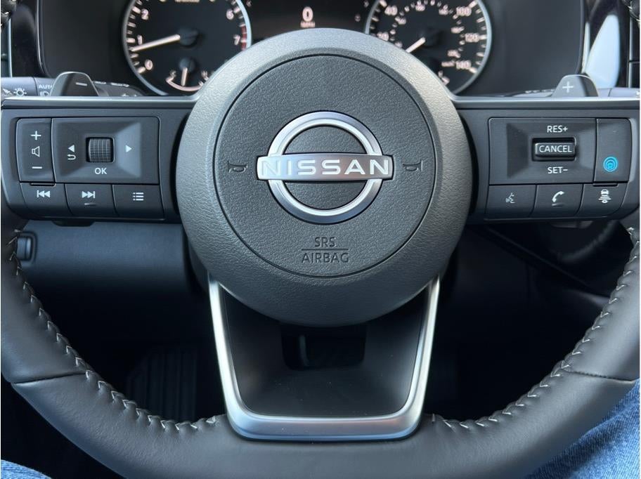 2025 Nissan Pathfinder SV Sport Utility 4D