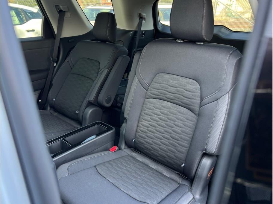 2025 Nissan Pathfinder SV Sport Utility 4D