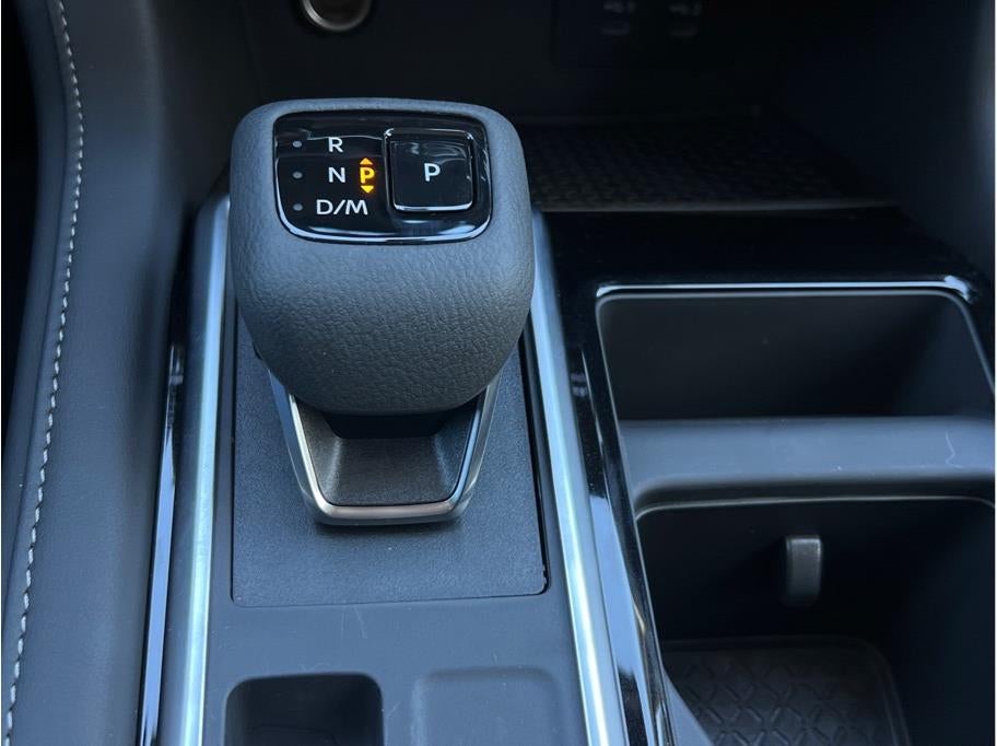 2026 Nissan Pathfinder SV Sport Utility 4D