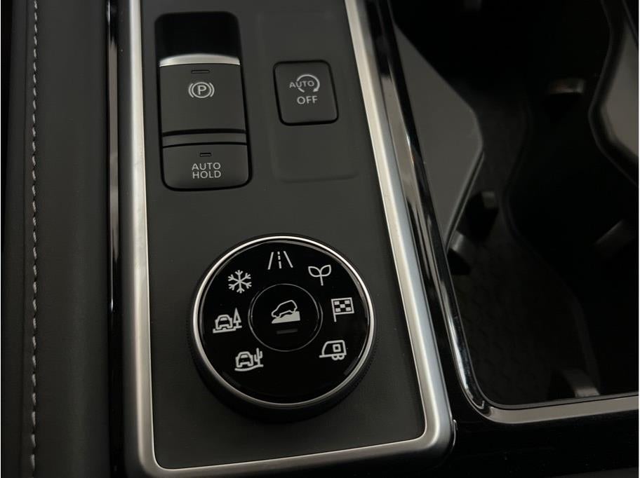 2026 Nissan Pathfinder SV AWD