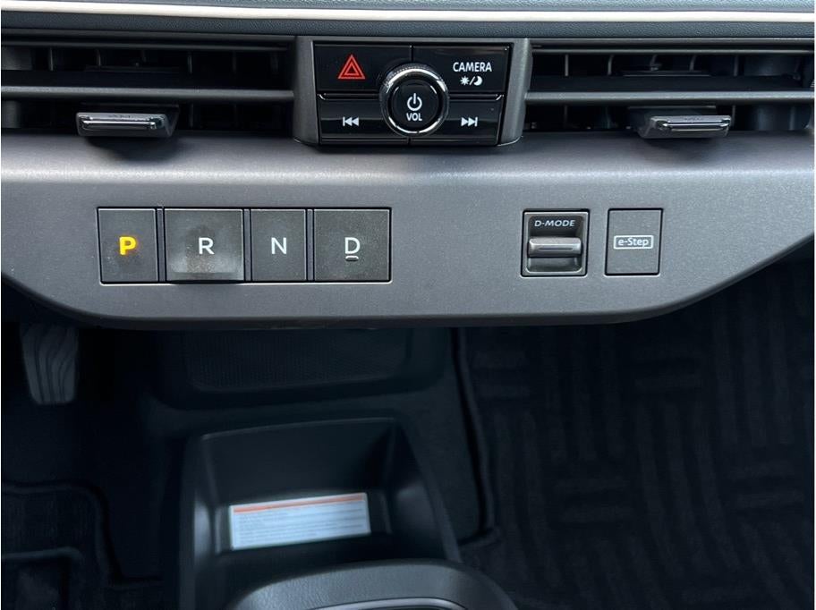 2026 Nissan LEAF PLATINUM PLUS Hatchback 4D