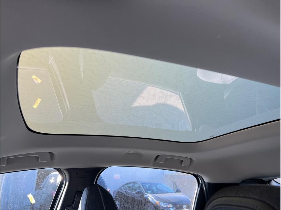 2026 Nissan LEAF PLATINUM PLUS Hatchback 4D