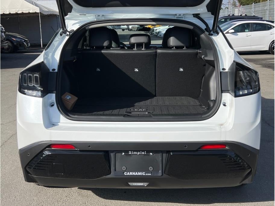 2026 Nissan LEAF PLATINUM PLUS Hatchback 4D