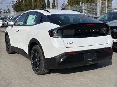 2026 Nissan LEAF PLATINUM PLUS Hatchback 4D