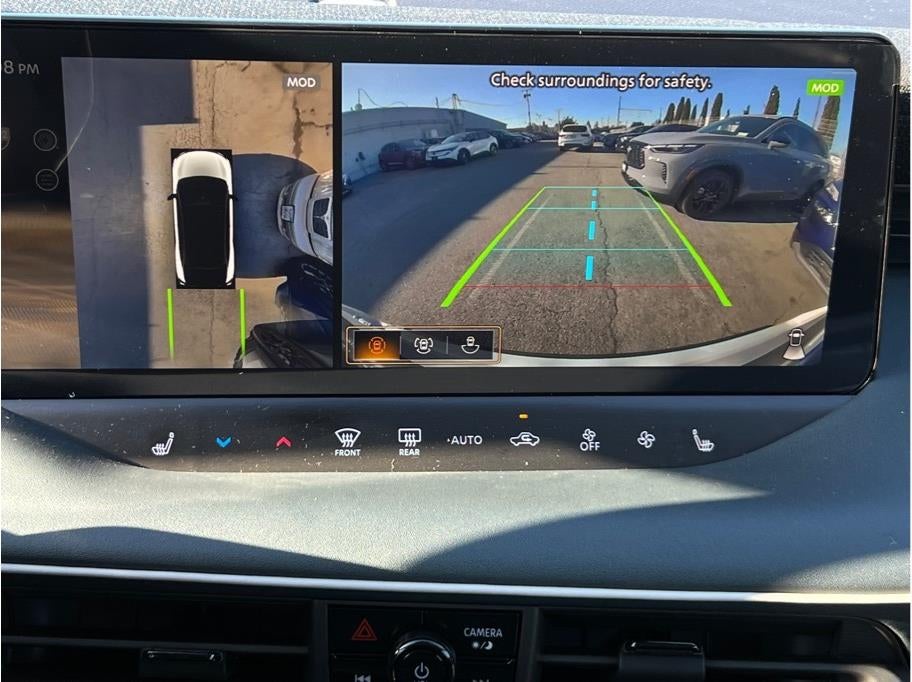 2026 Nissan LEAF PLATINUM PLUS Hatchback 4D