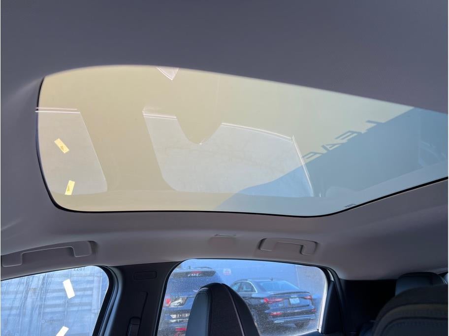 2026 Nissan LEAF PLATINUM PLUS Hatchback 4D