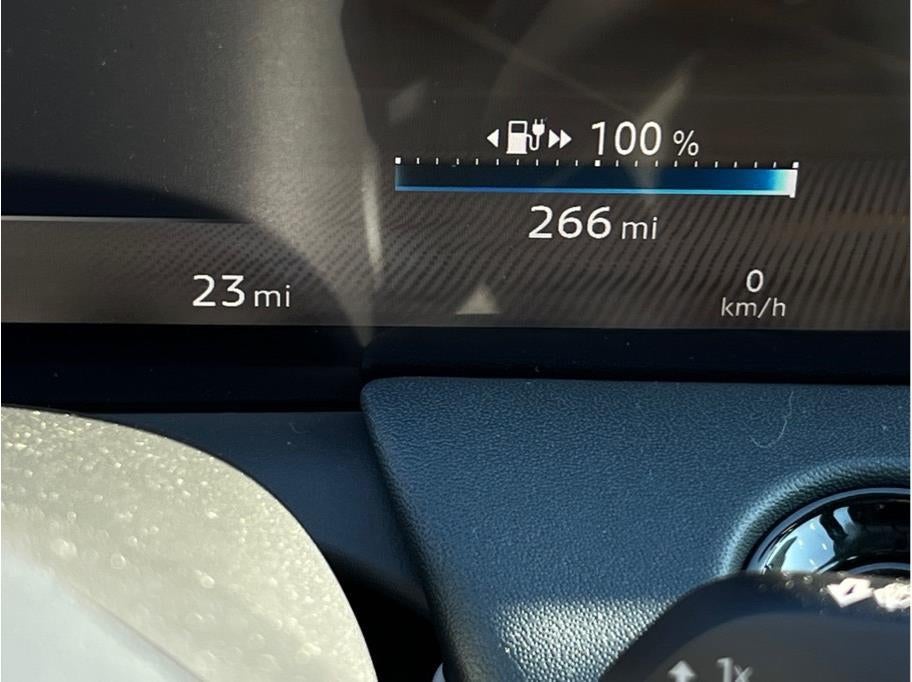 2026 Nissan LEAF PLATINUM PLUS Hatchback 4D