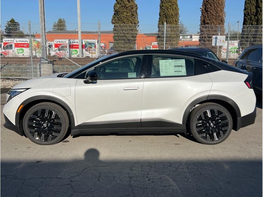 2026 Nissan LEAF PLATINUM PLUS Hatchback 4D