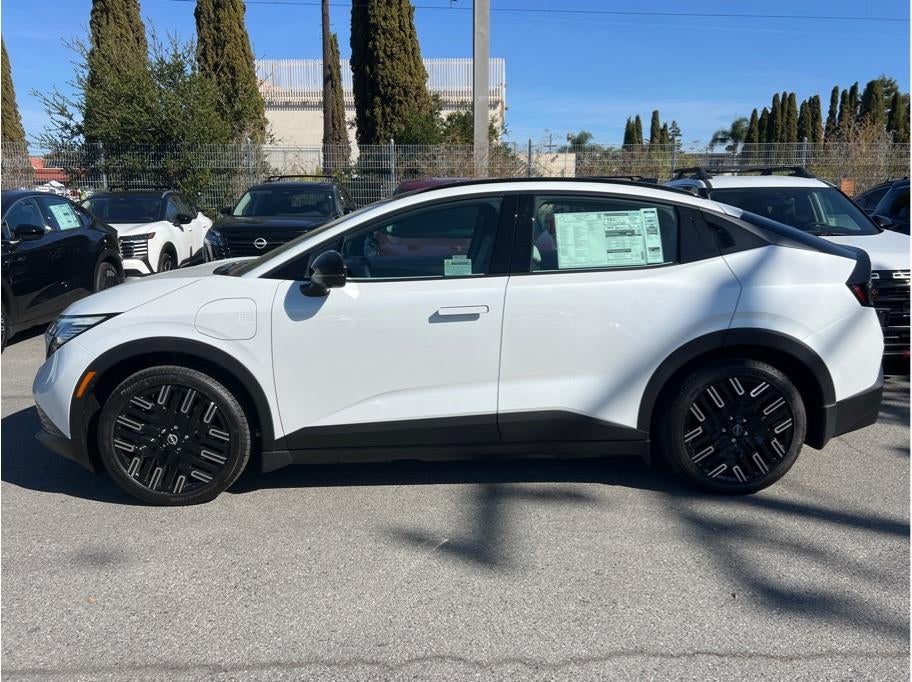 2026 Nissan LEAF PLATINUM PLUS Hatchback 4D