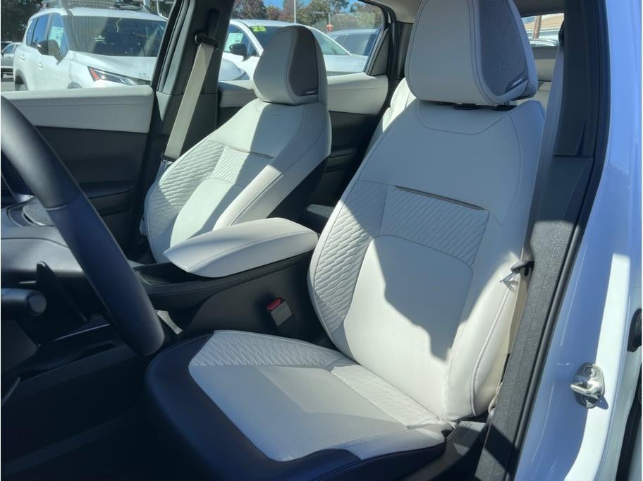 2026 Nissan LEAF PLATINUM PLUS Hatchback 4D