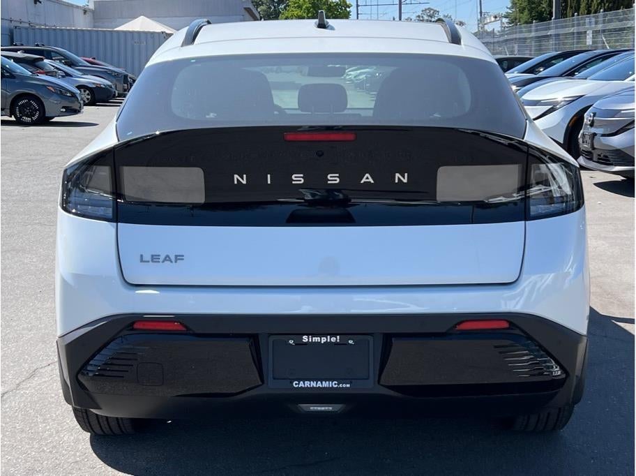 4 Nissan Leaf Platinum+