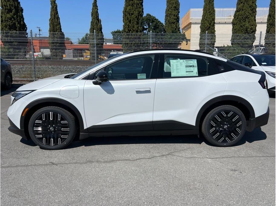 4 Nissan Leaf Platinum+