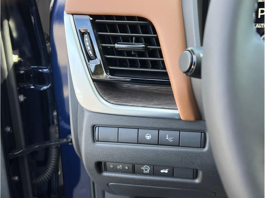2026 Nissan Rogue Platinum (2026.5) Sport Utility 4D