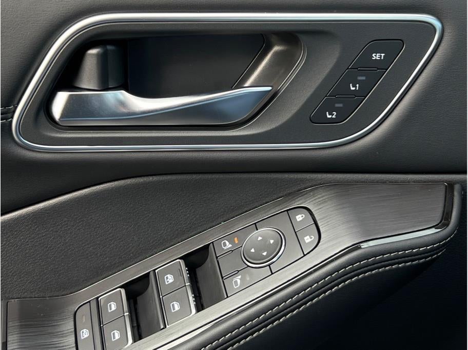 2026 Nissan Rogue Platinum Sport Utility 4D