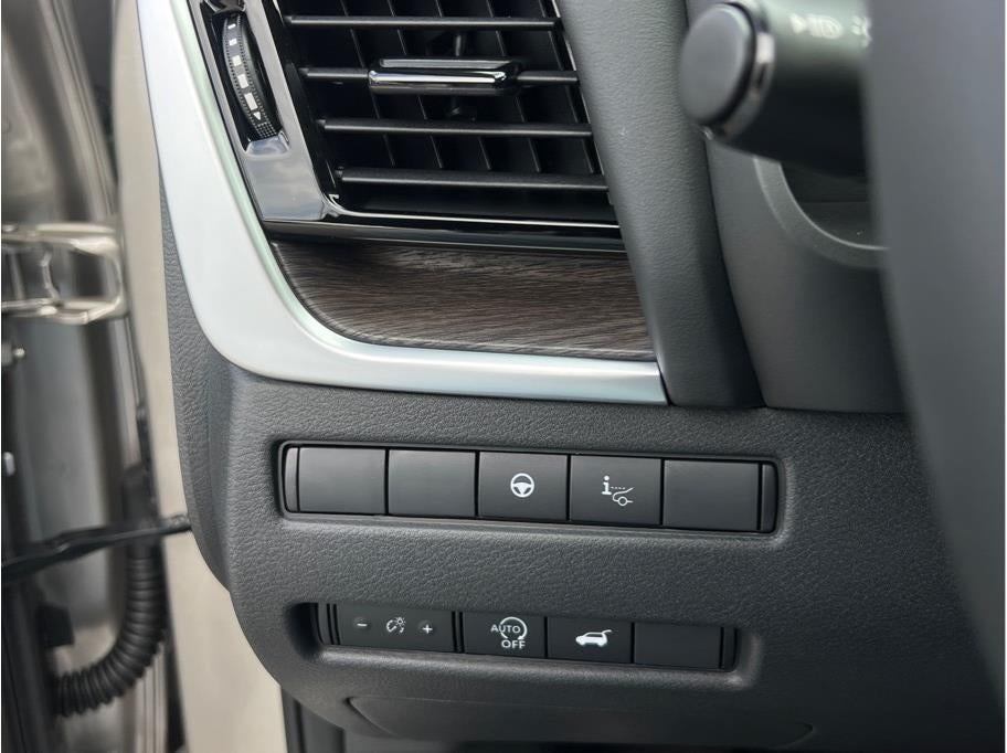 2026 Nissan Rogue Platinum (2026.5) Sport Utility 4D