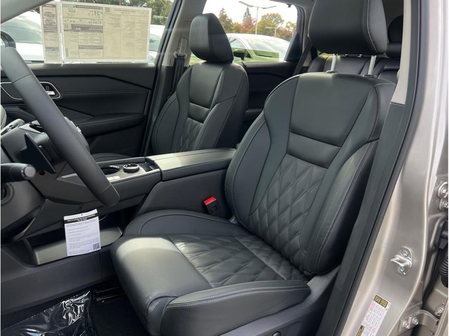 2026 Nissan Rogue Platinum (2026.5) Sport Utility 4D