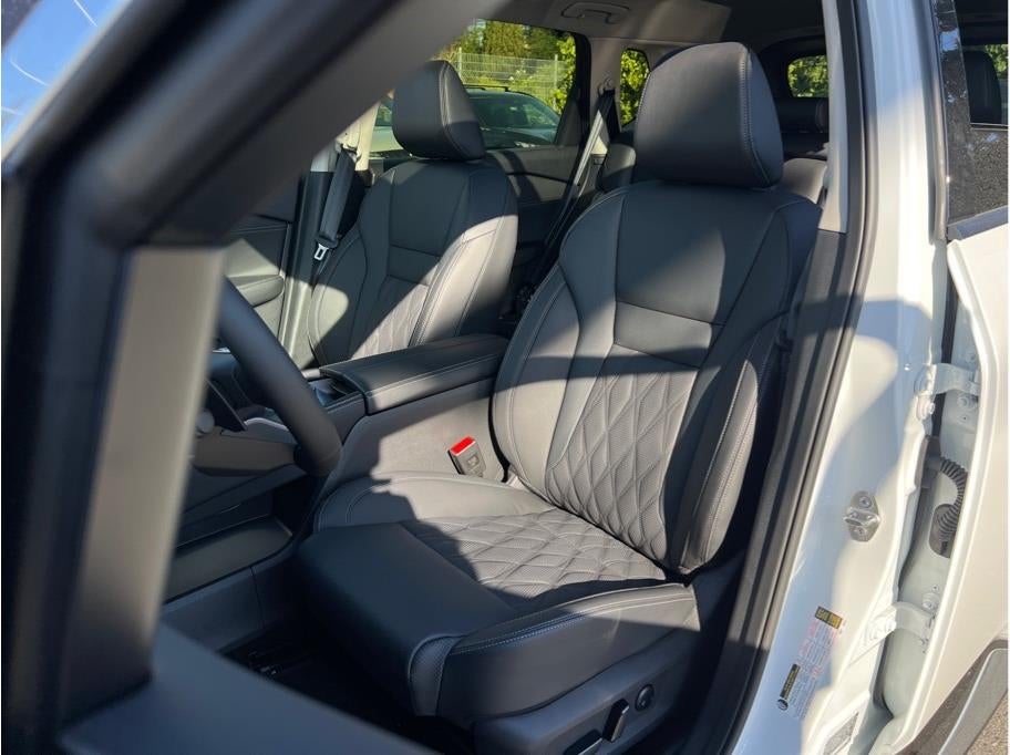 2026 Nissan Rogue Platinum (2026.5) Sport Utility 4D