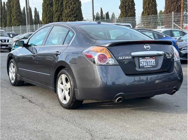 2007 Nissan Altima 3.5 SE Sedan 4D