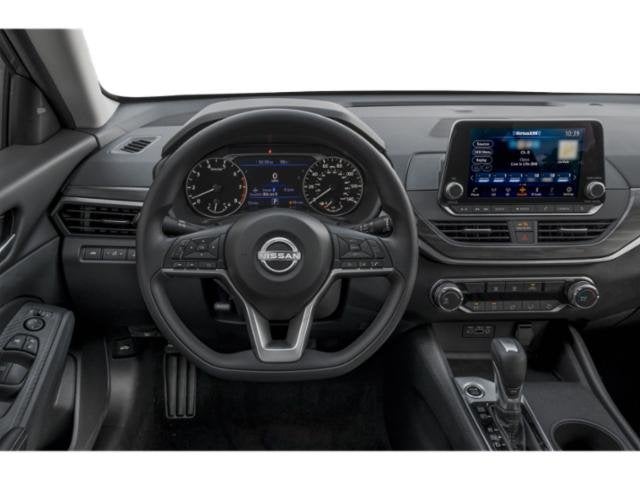 2025 Nissan Altima 2.5 SV Sedan 4D