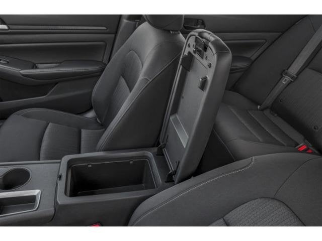 2025 Nissan Altima 2.5 SV Sedan 4D