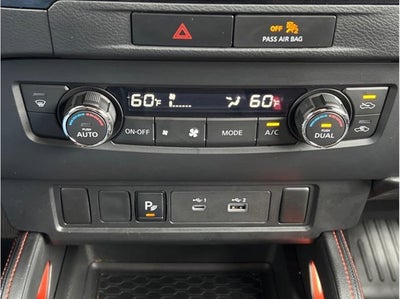 2023 Nissan Frontier Crew Cab PRO-4X Pickup 4D 5 ft