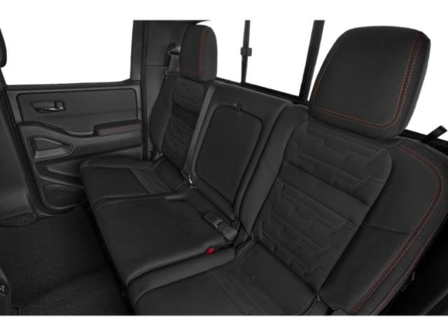 2024 Nissan Frontier Crew Cab PRO-4X Pickup 4D 5 ft