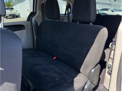 2017 Dodge Grand Caravan Passenger SE Minivan 4D