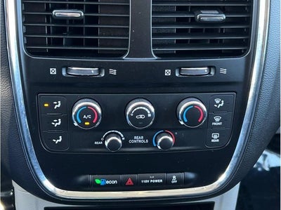 2017 Dodge Grand Caravan Passenger SE Minivan 4D