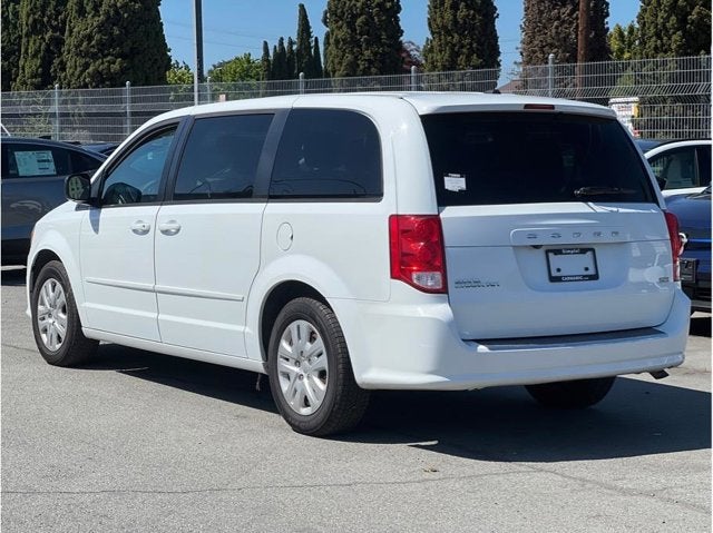 2017 Dodge Grand Caravan Passenger SE Minivan 4D