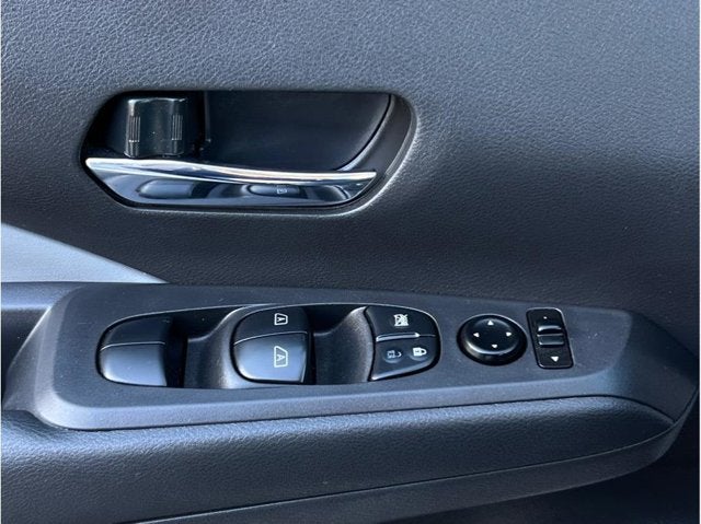 2021 Nissan Kicks SR Sport Utility 4D