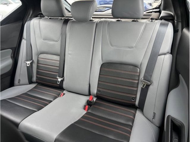 2023 Nissan Kicks SR Sport Utility 4D