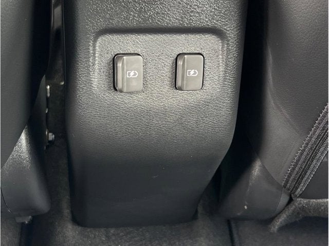 2023 Nissan Kicks SR Sport Utility 4D
