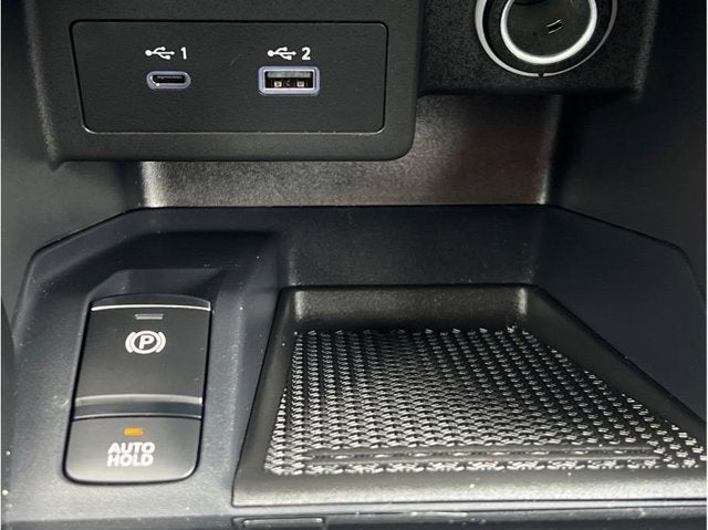 2023 Nissan Kicks SR Sport Utility 4D