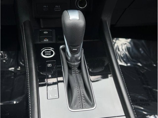 2023 Nissan Kicks SR Sport Utility 4D