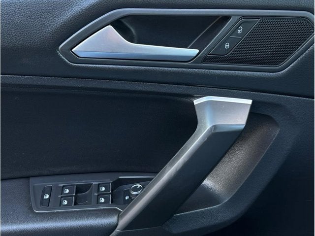 2021 Volkswagen Tiguan SE Sport Utility 4D